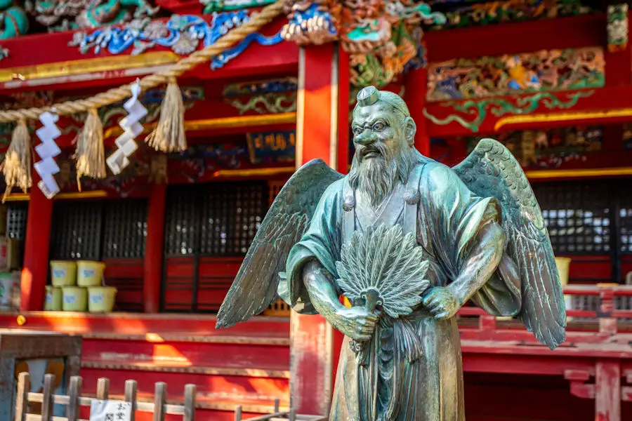 Statue du Tengu sur le mont Takao, Tokyo, Japon